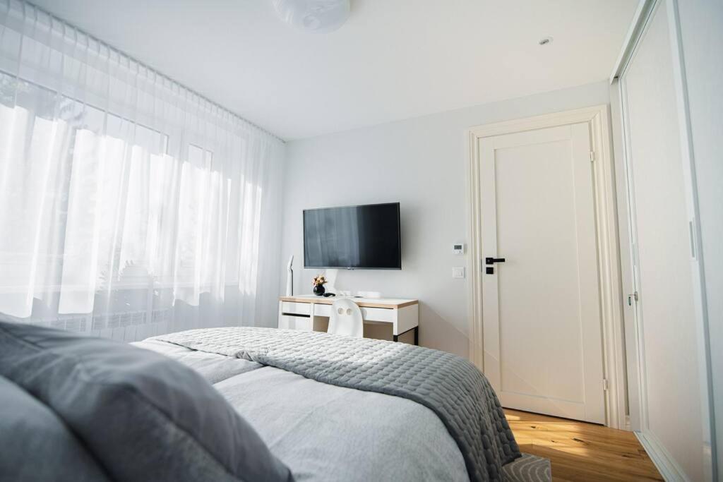 New Luxury 3Br Apartment In Old Town, Free Parking Haapsalu Dış mekan fotoğraf